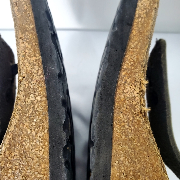 Birkenstock Gizeh Green Sandal - Picture 11 of 15